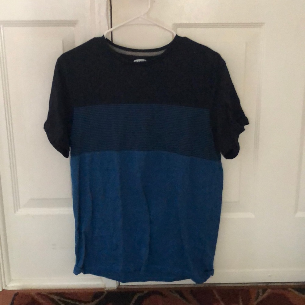 Plain blue t shirt